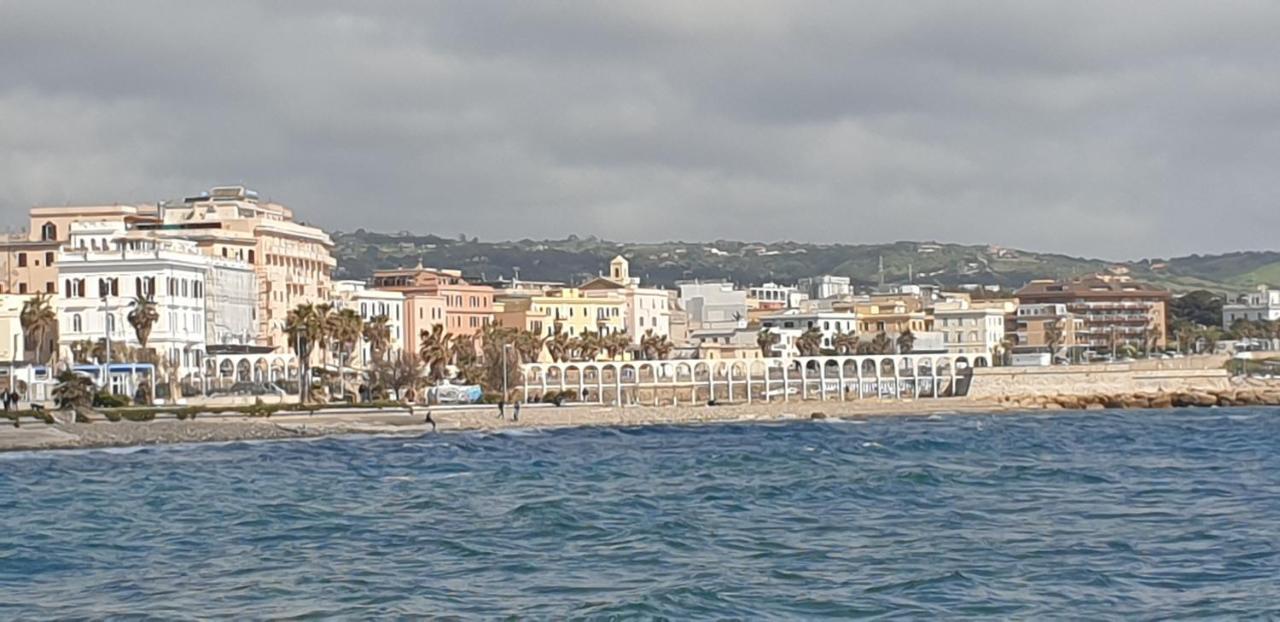 Mowita Apartment Civitavecchia Bagian luar foto